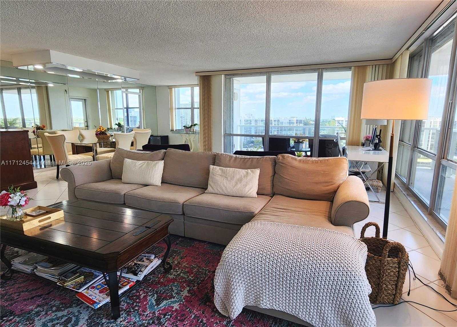 Small Image of 2751 SOUTH OCEAN DR #1001N, Hollywood Number 4