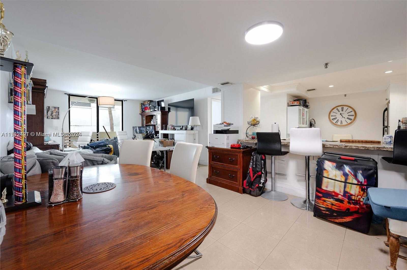 Small Image of 1621 COLLINS AVE #302, Miami Beach Number 11