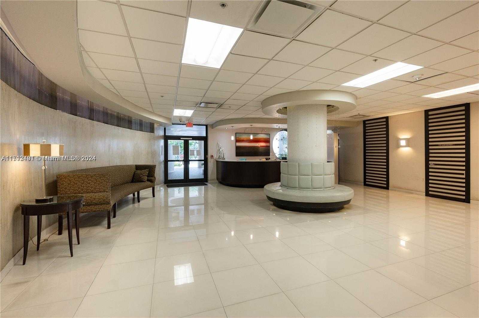 Small Image of 1621 COLLINS AVE #302, Miami Beach Number 20