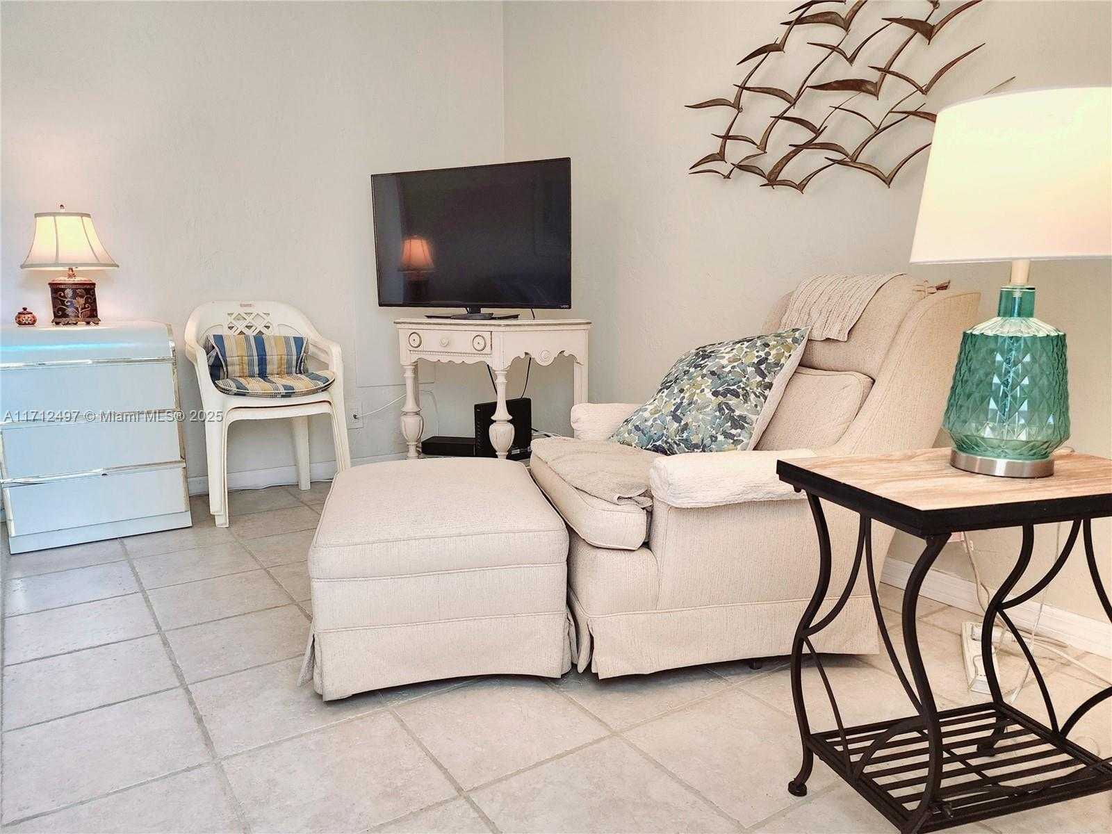 Small Image of 1504 SOUTH SURF RD #57, Hollywood Number 13