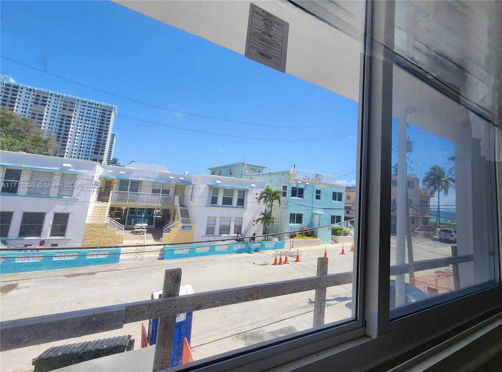 Small Image of 1504 SOUTH SURF RD #57, Hollywood Number 21