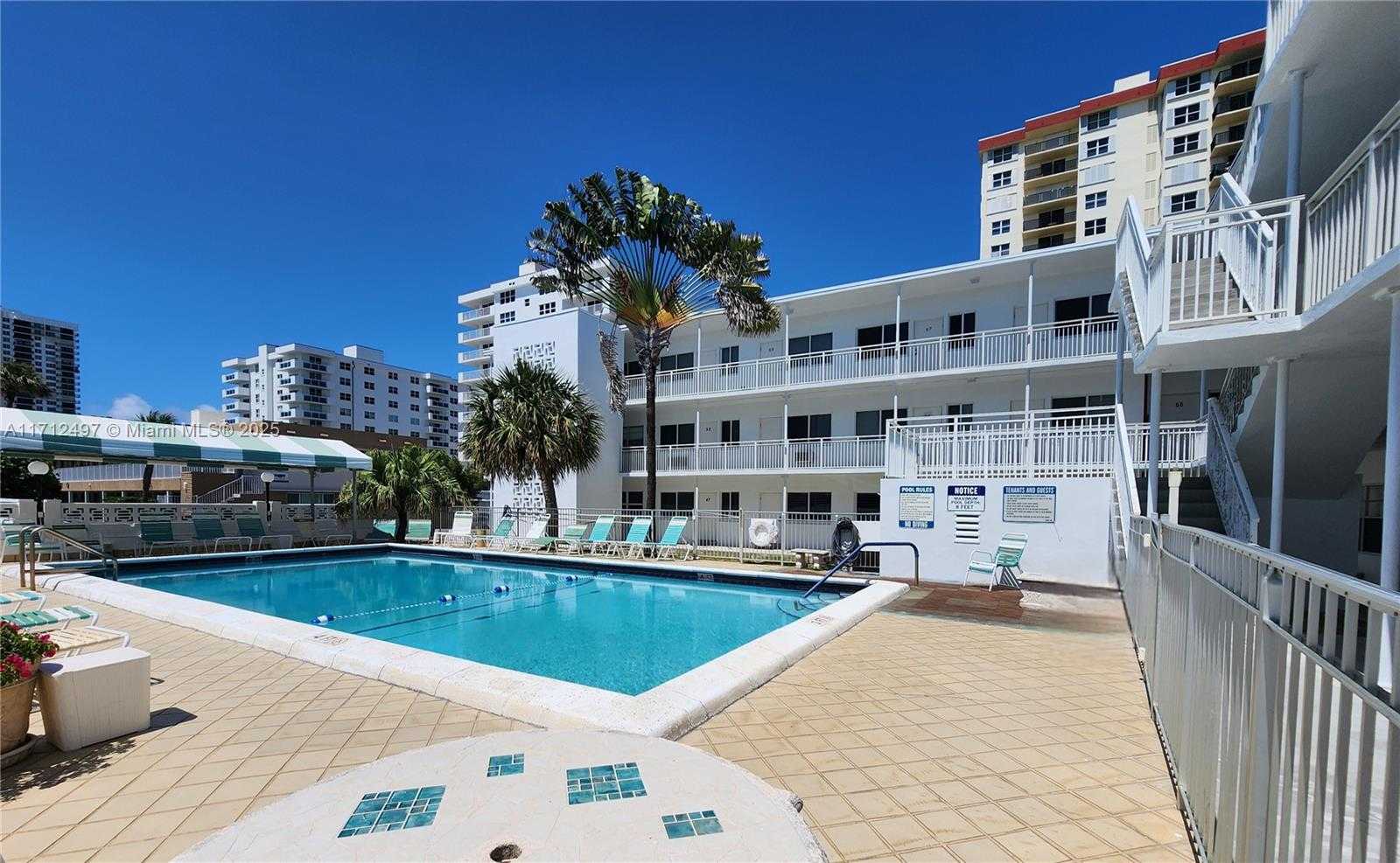 Small Image of 1504 SOUTH SURF RD #57, Hollywood Number 5