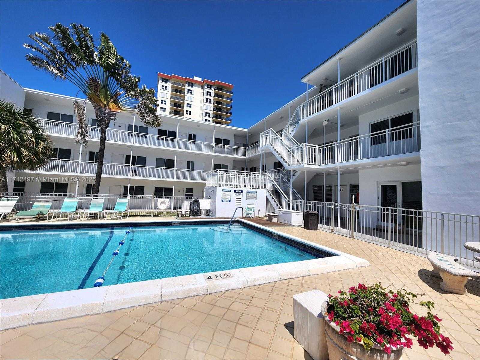 Small Image of 1504 SOUTH SURF RD #57, Hollywood Number 6