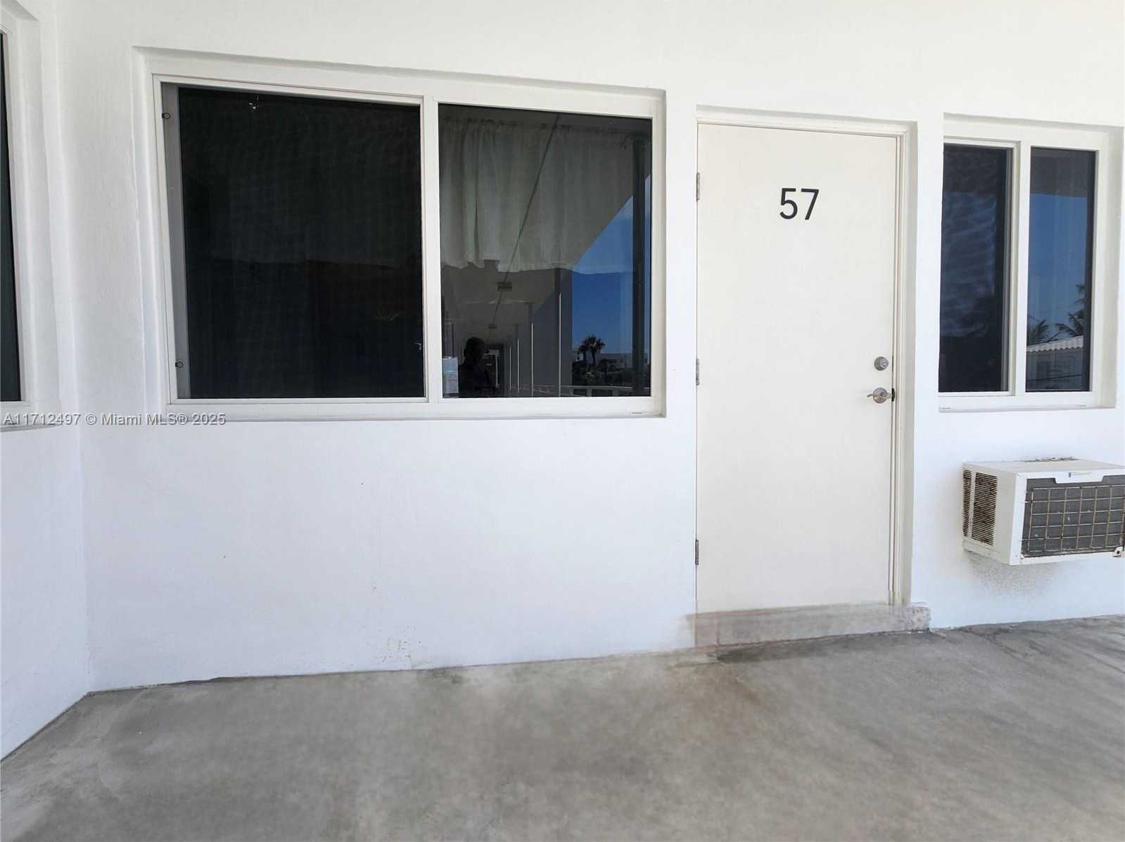 Small Image of 1504 SOUTH SURF RD #57, Hollywood Number 7