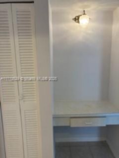 Small Image of 345 OCEAN DR #424, Miami Beach Number 13