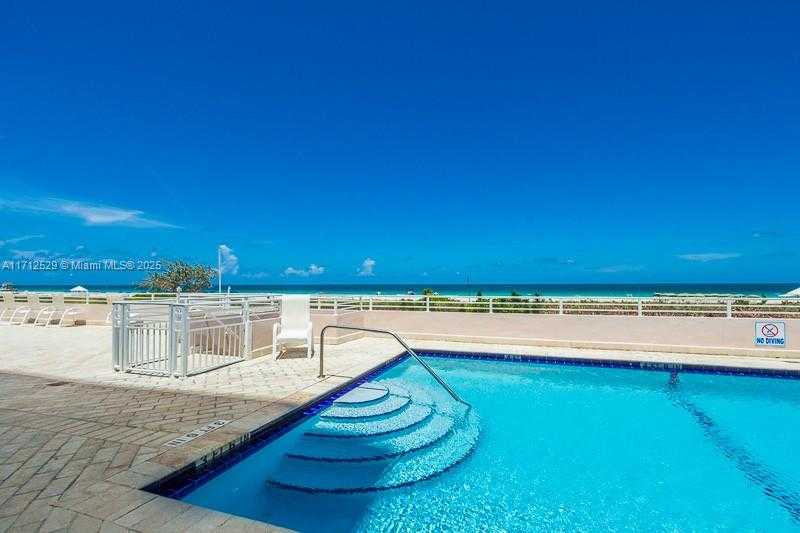 Small Image of 345 OCEAN DR #424, Miami Beach Number 17
