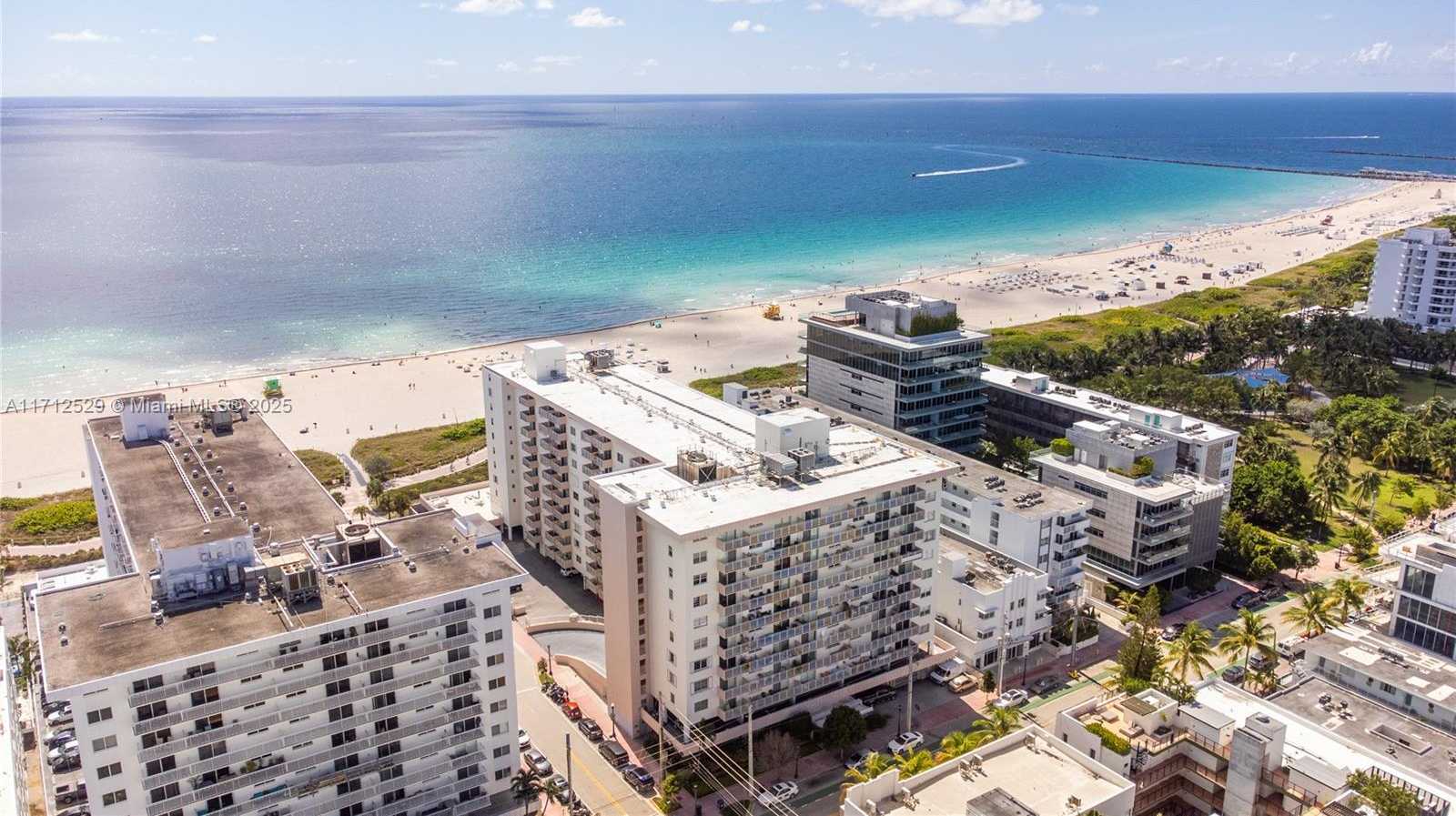 Small Image of 345 OCEAN DR #424, Miami Beach Number 30