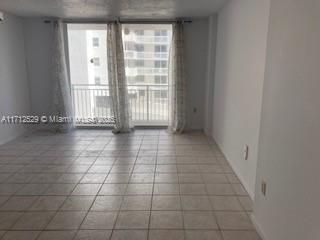 Small Image of 345 OCEAN DR #424, Miami Beach Number 9