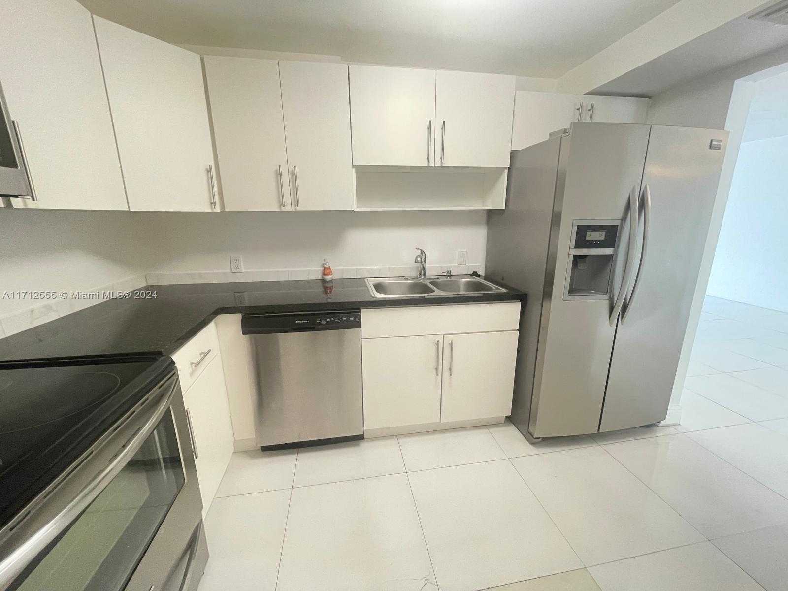 Small Image of 13155 IXORA CT #201, North Miami Number 3