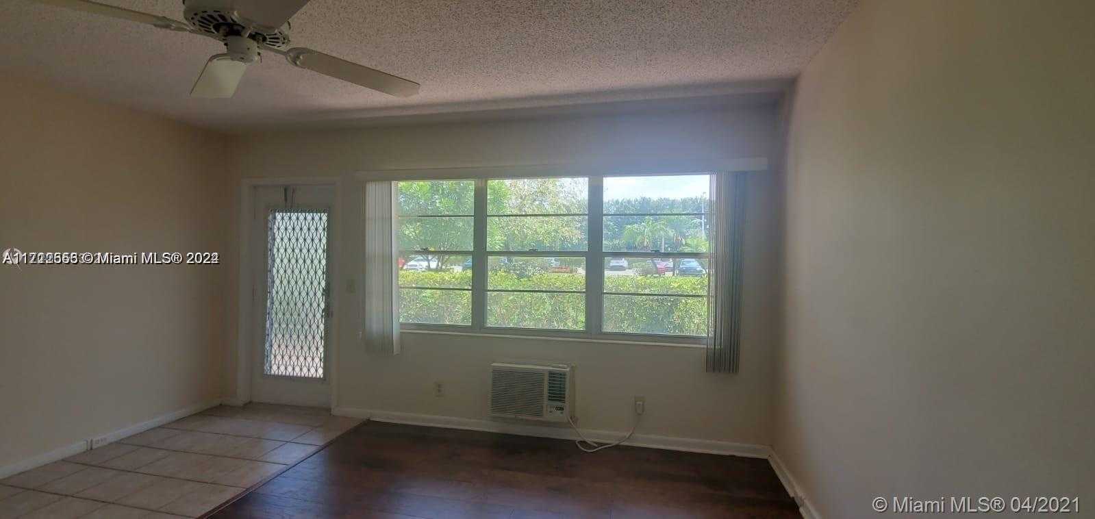 Small Image of 385 FANSHAW #J, Boca Raton Number 3