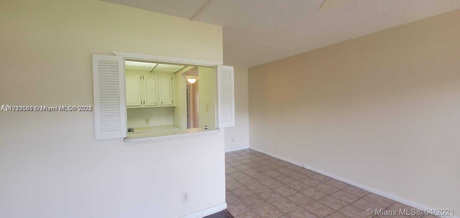 Small Image of 385 FANSHAW #J, Boca Raton Number 5