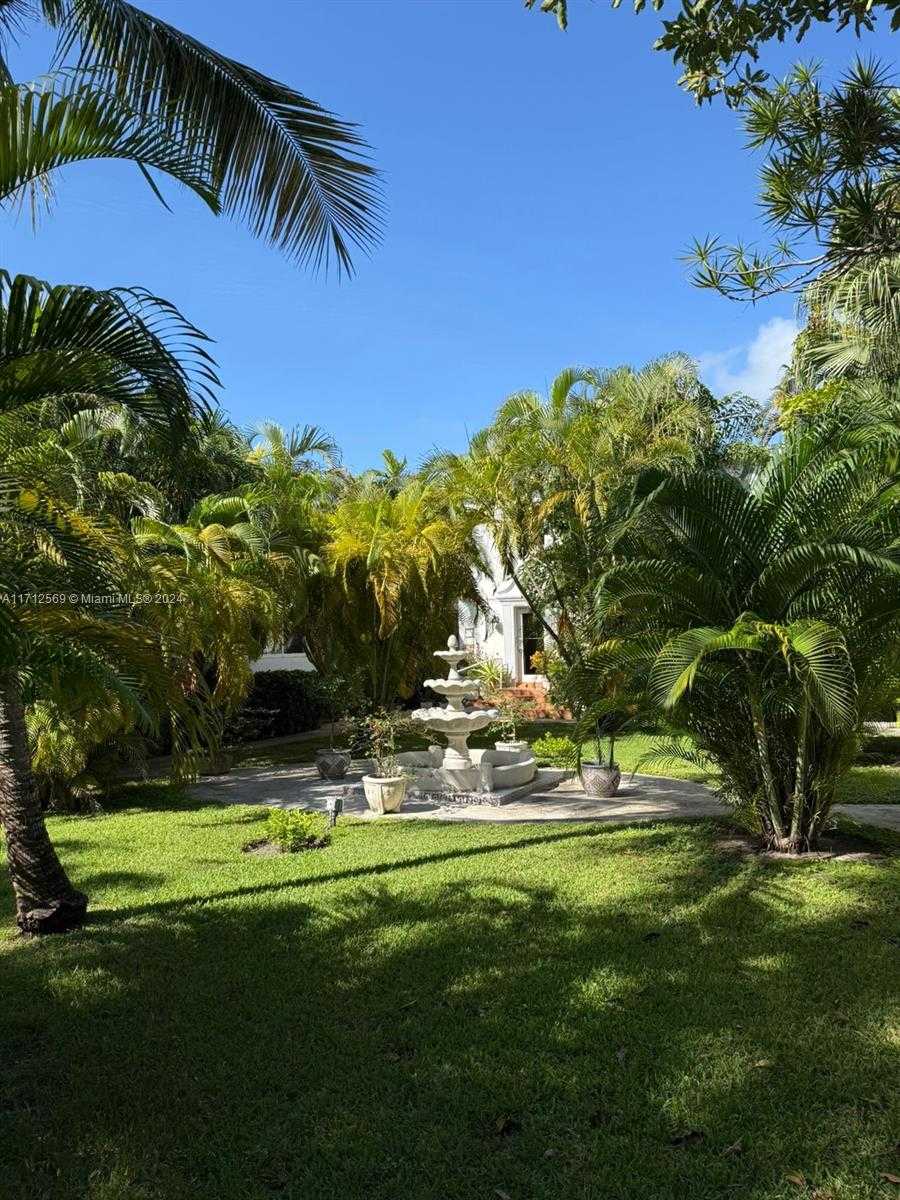 Small Image of 10074 EAST BAY HARBOR DR #74C, Bay Harbor Islands Number 23