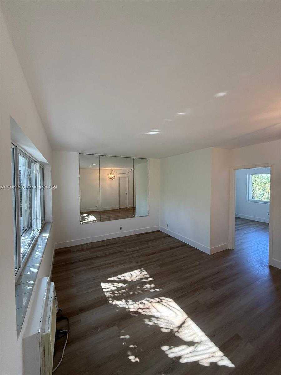 Small Image of 10074 EAST BAY HARBOR DR #74C, Bay Harbor Islands Number 7