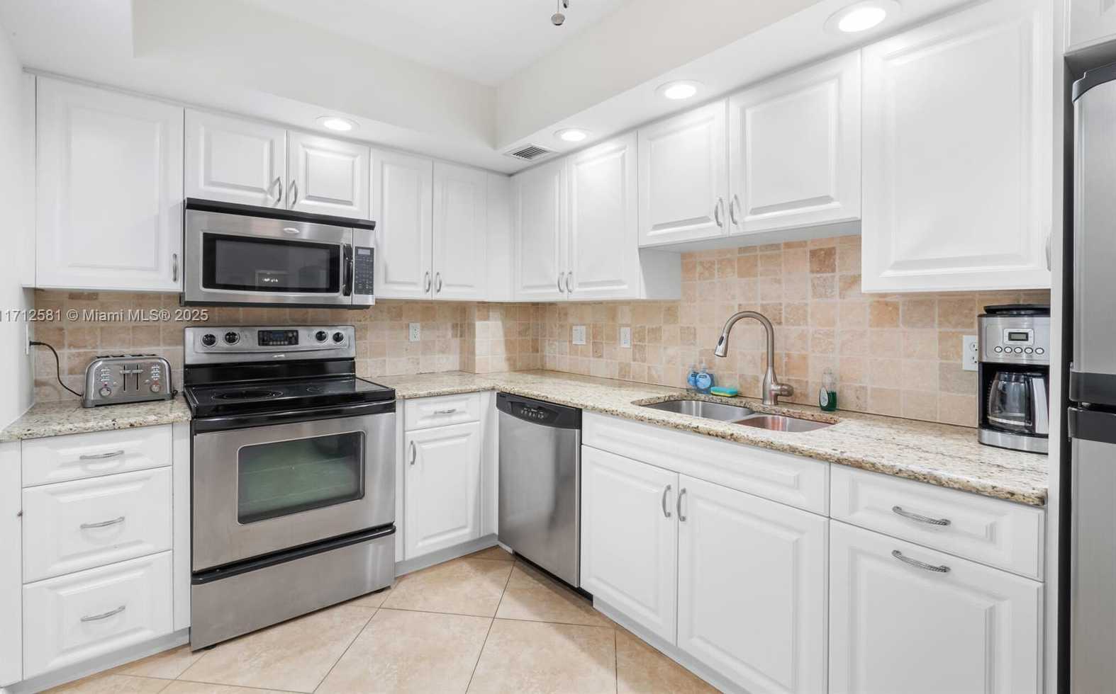Small Image of 3450 SOUTH OCEAN BLVD #2030, Palm Beach Number 8
