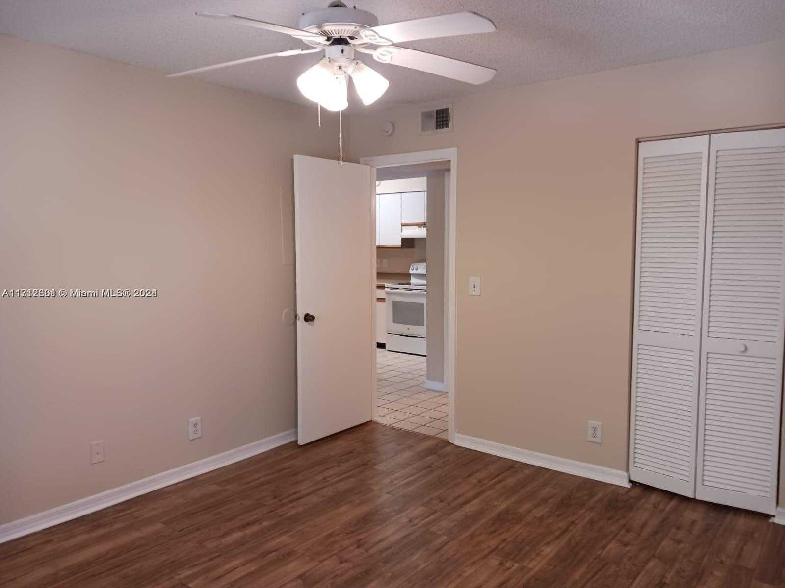 Small Image of Pompano Beach Number 14