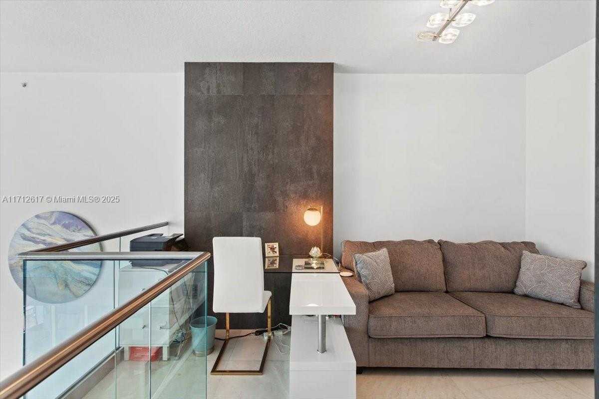 Small Image of 60 SOUTH WEST 13TH ST #4606, Miami Number 16