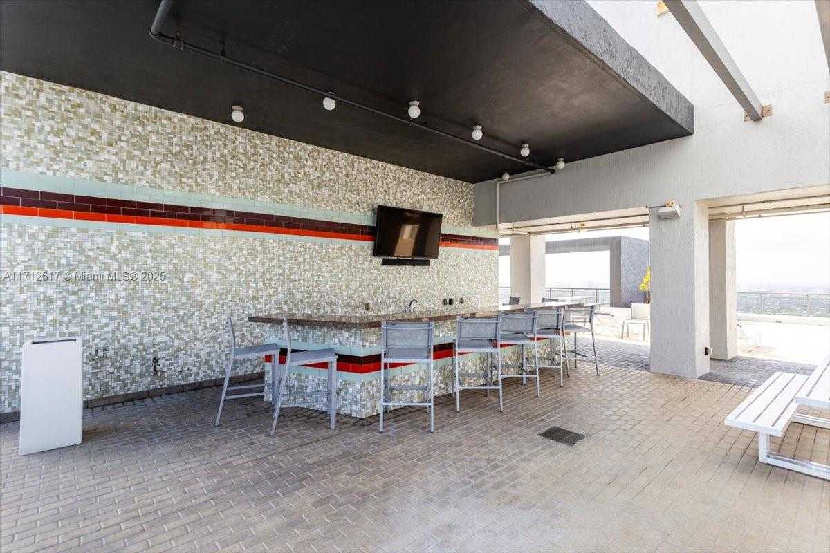 Small Image of 60 SOUTH WEST 13TH ST #4606, Miami Number 37