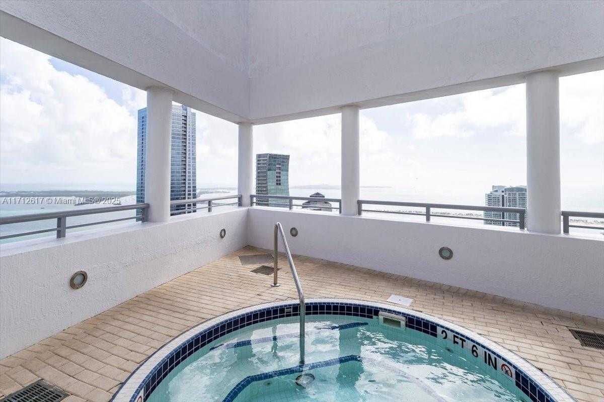 Small Image of 60 SOUTH WEST 13TH ST #4606, Miami Number 39