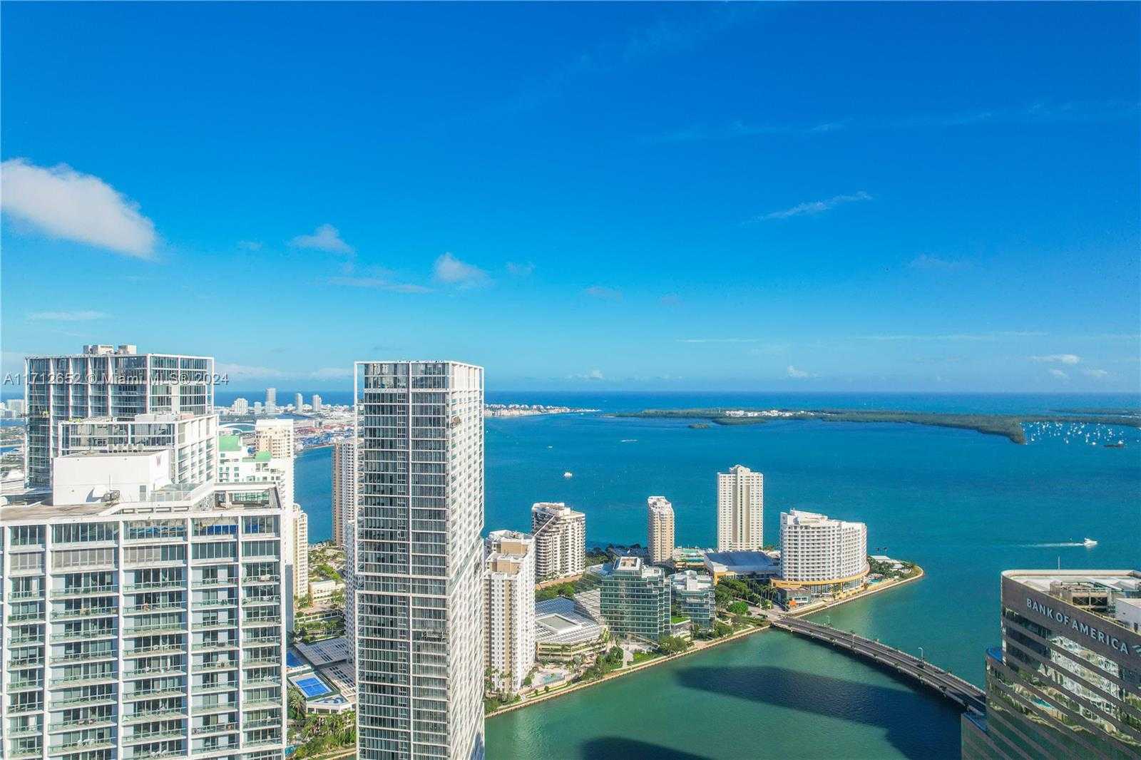 Small Image of 55 SE 6th St, Miami, FL 33131, USA Number 29