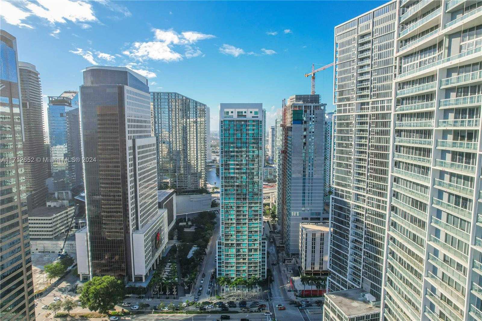 Small Image of 55 SE 6th St, Miami, FL 33131, USA Number 30