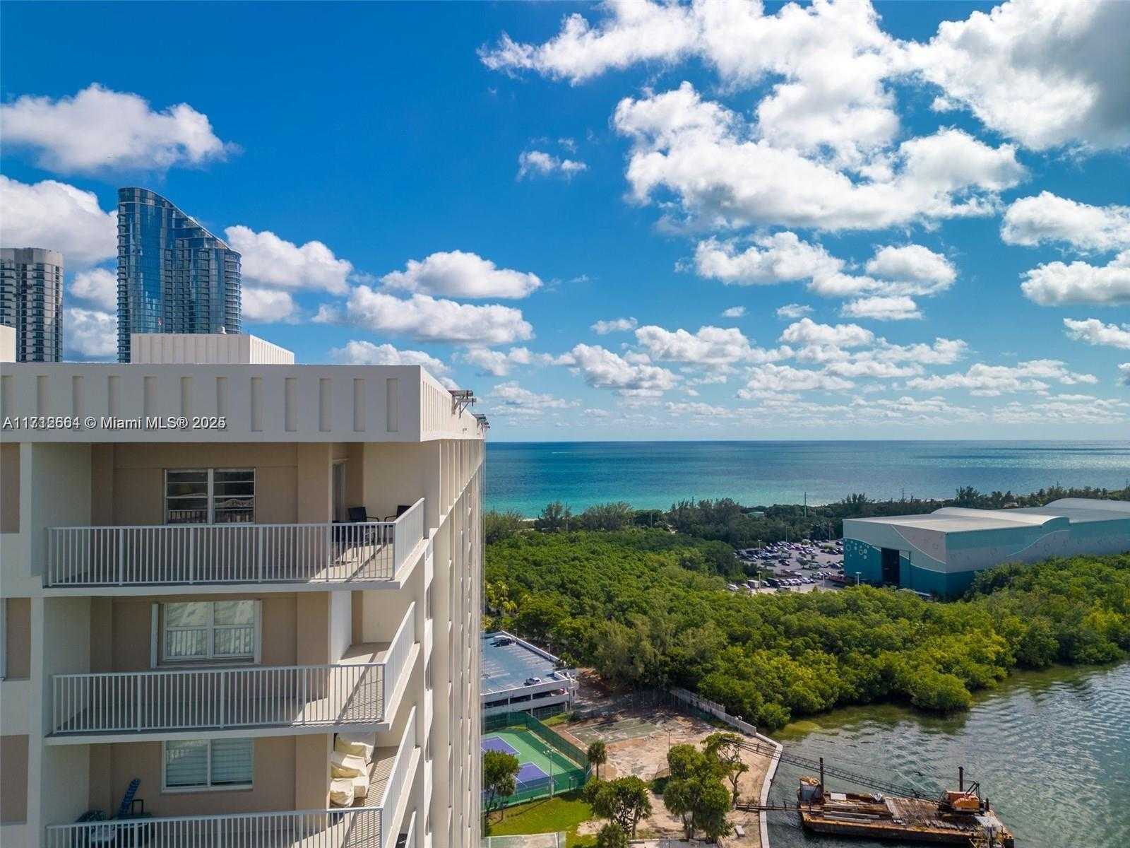 Small Image of 300 BAYVIEW DR #210, Sunny Isles Beach Number 15