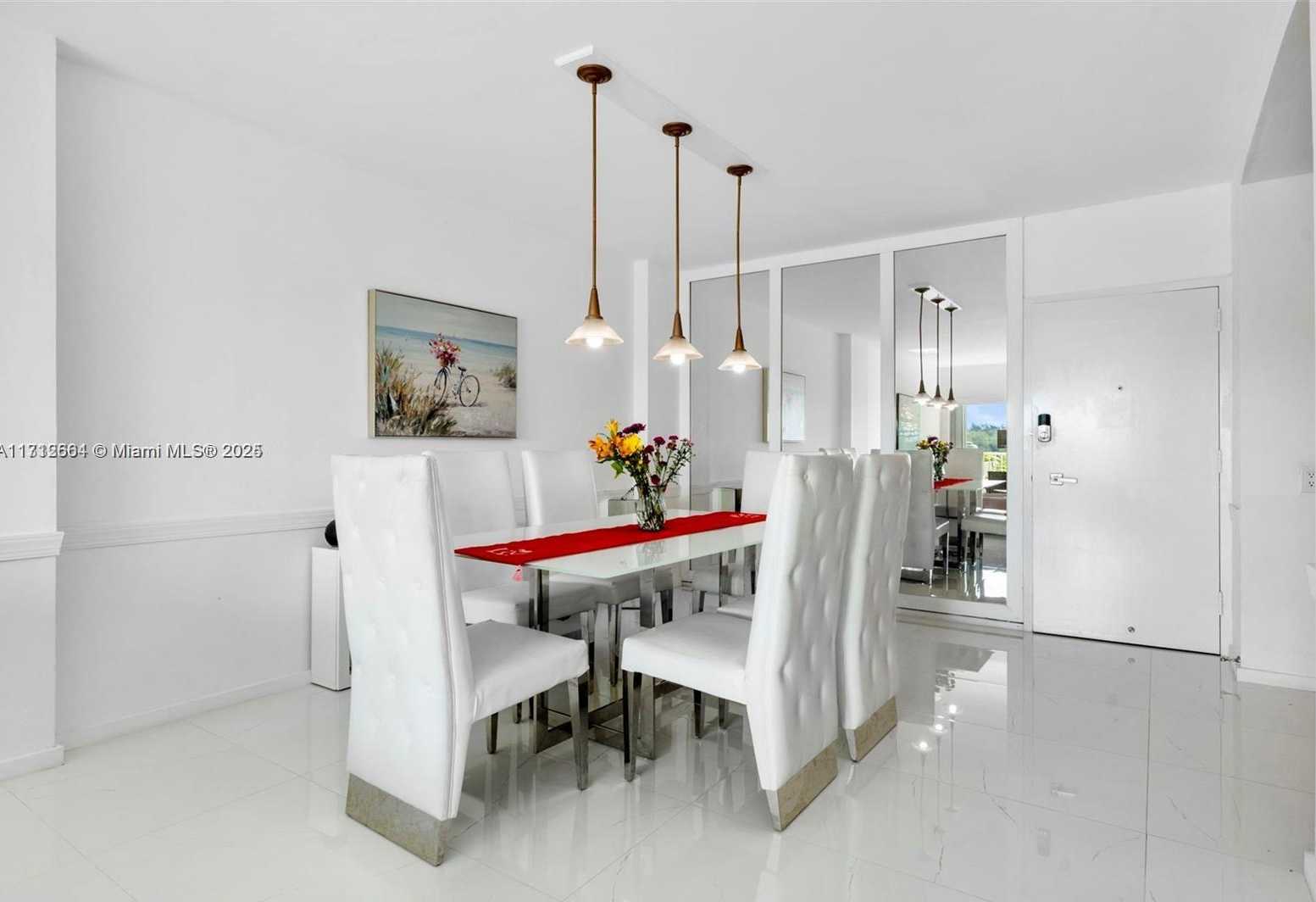 Small Image of 300 BAYVIEW DR #210, Sunny Isles Beach Number 3