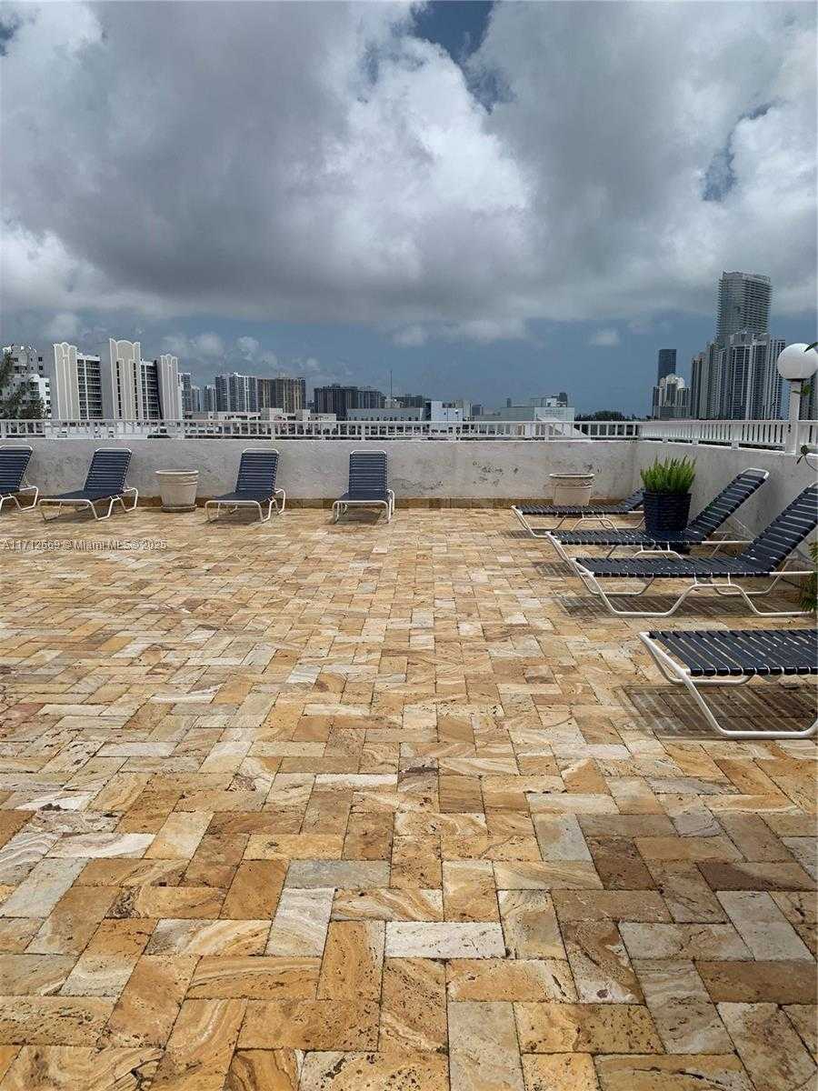 Small Image of 17800 ATLANTIC BLVD #206, Sunny Isles Beach Number 3