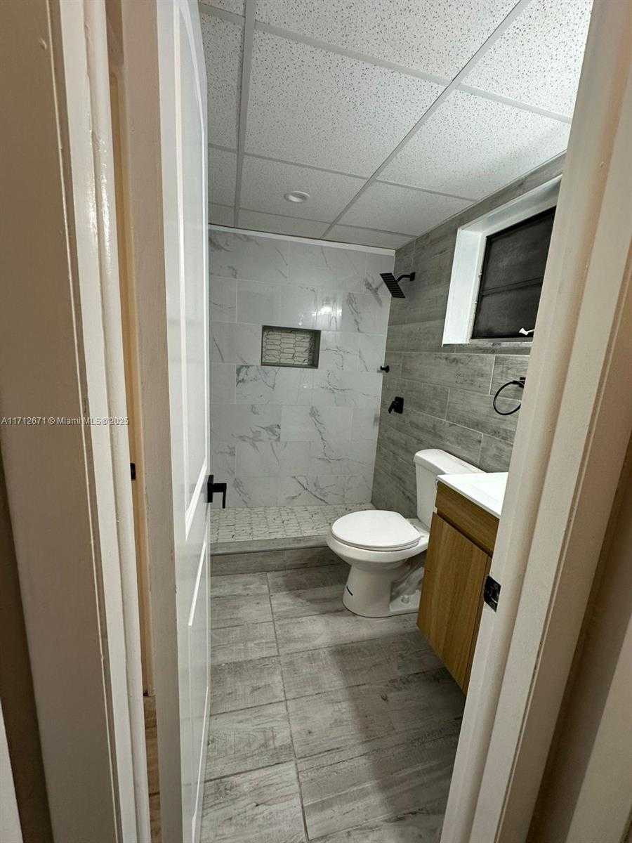 Small Image of 1051 SOUTH WEST 1ST ST #303, Miami Number 11