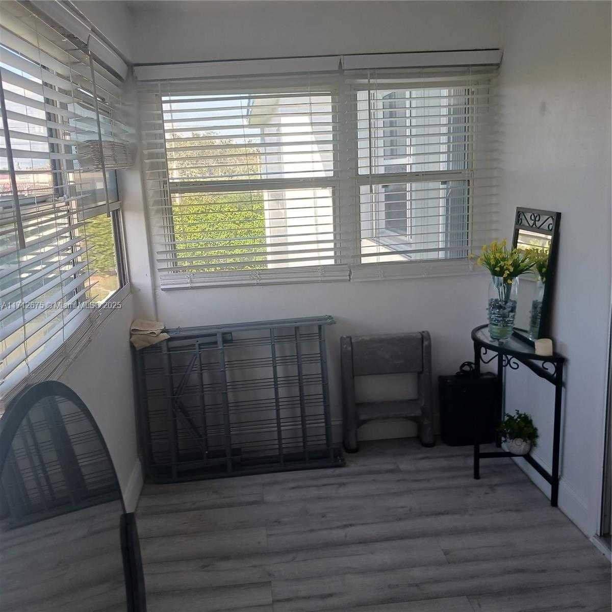 Small Image of 1115 LAKE TER #206, Boynton Beach Number 25