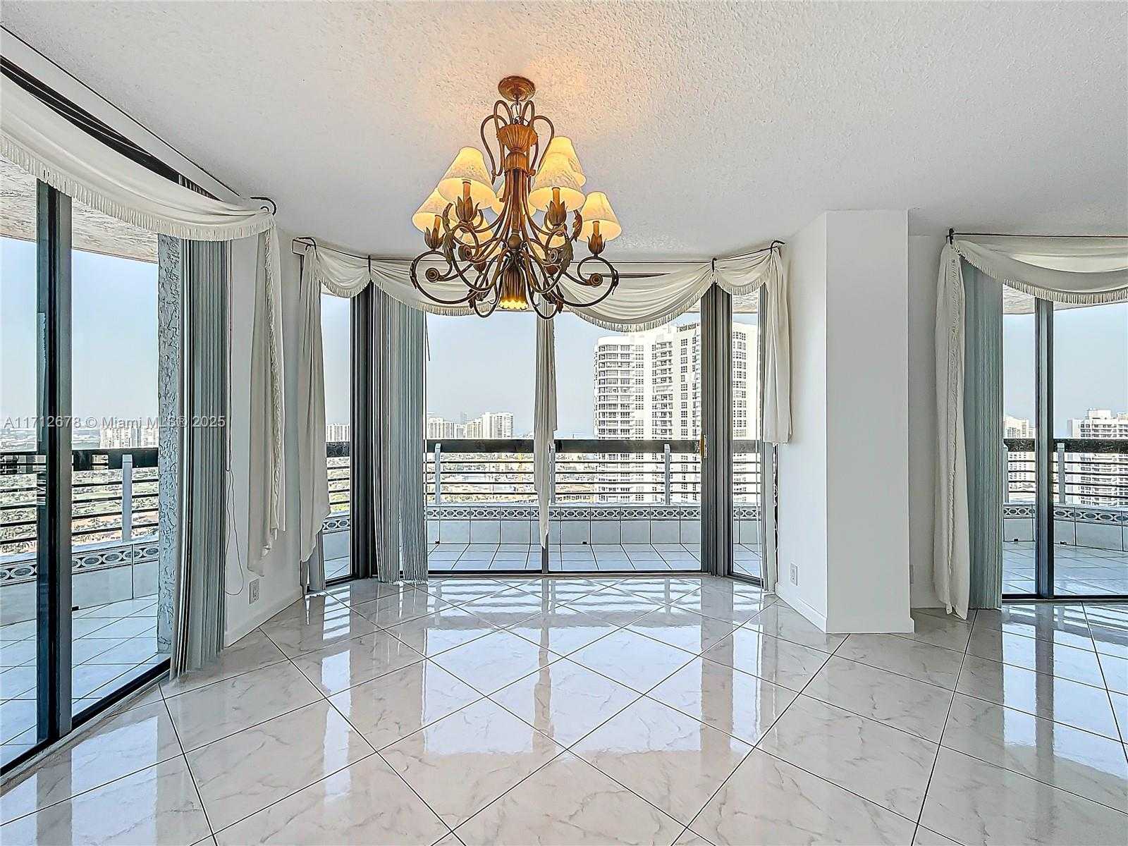 Small Image of 3530 MYSTIC POINTE DR #3206, Aventura Number 11