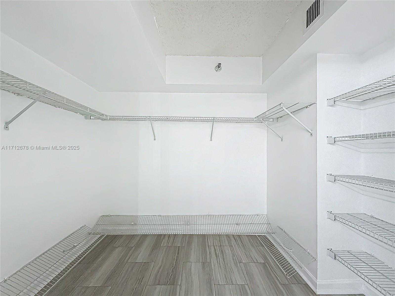 Small Image of 3530 MYSTIC POINTE DR #3206, Aventura Number 16