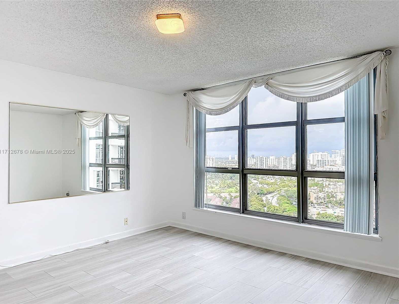 Small Image of 3530 MYSTIC POINTE DR #3206, Aventura Number 20