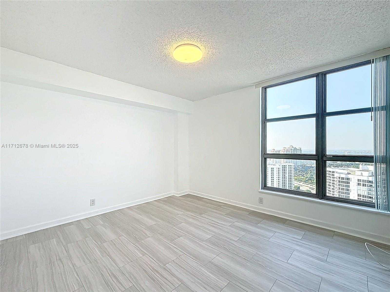 Small Image of 3530 MYSTIC POINTE DR #3206, Aventura Number 22