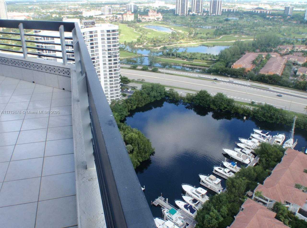 Small Image of 3530 MYSTIC POINTE DR #3206, Aventura Number 23