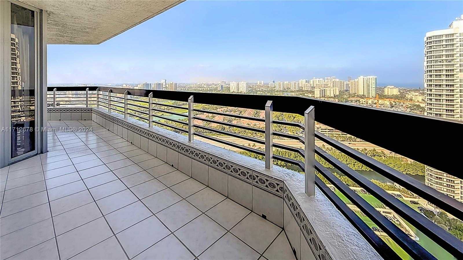 Small Image of 3530 MYSTIC POINTE DR #3206, Aventura Number 38
