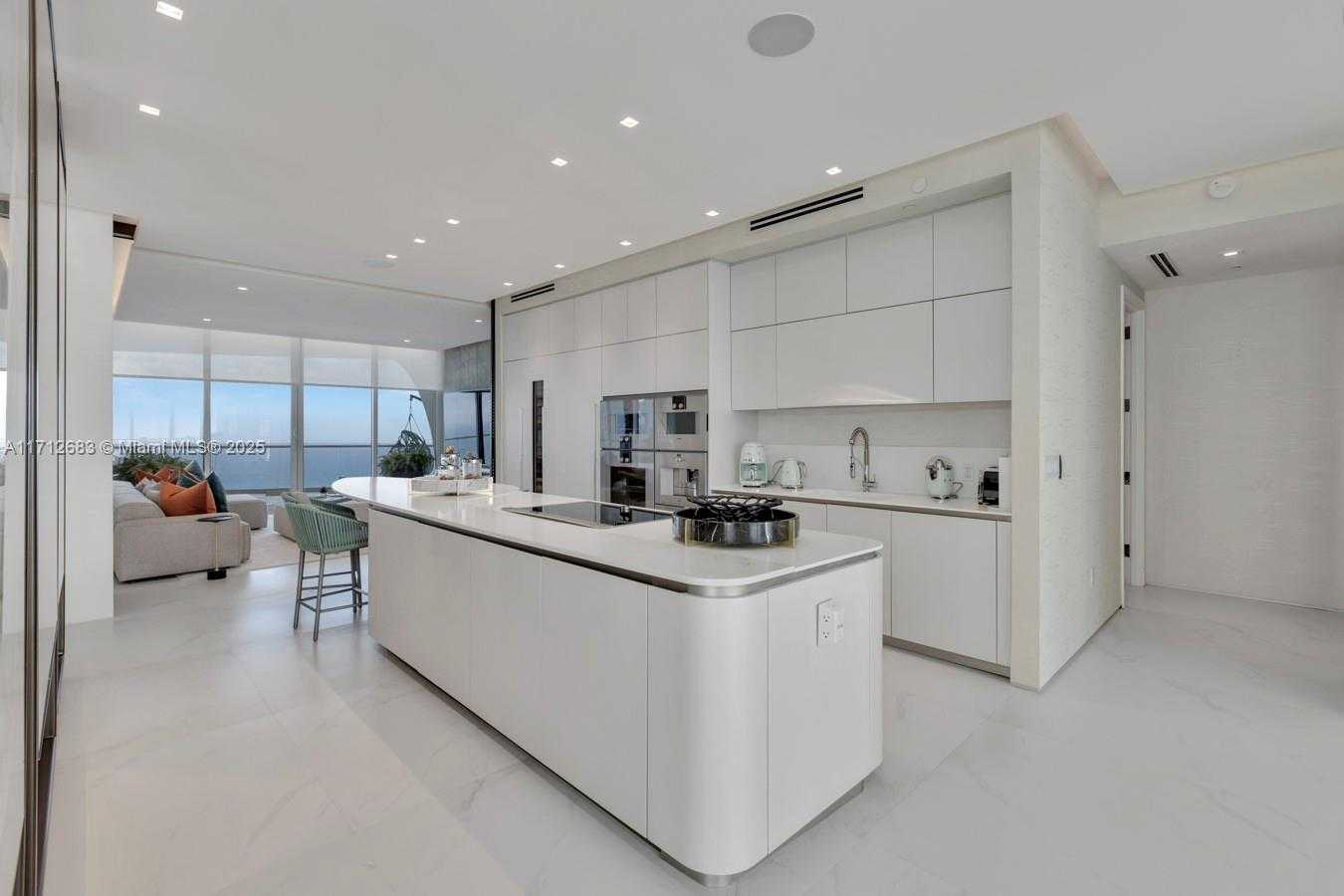 Small Image of 16901 COLLINS AVE #5103, Sunny Isles Beach Number 20