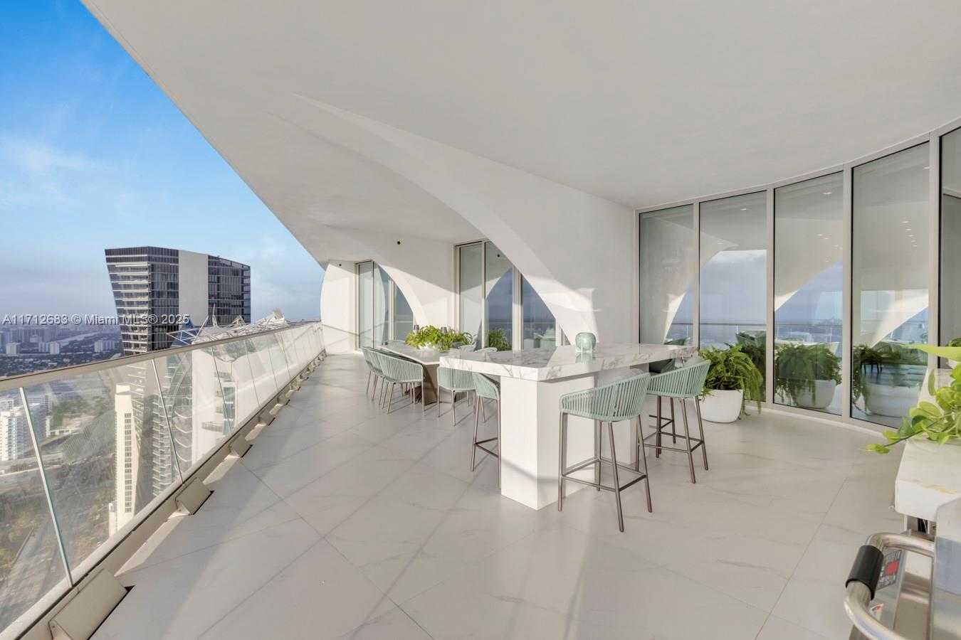 Small Image of 16901 COLLINS AVE #5103, Sunny Isles Beach Number 23