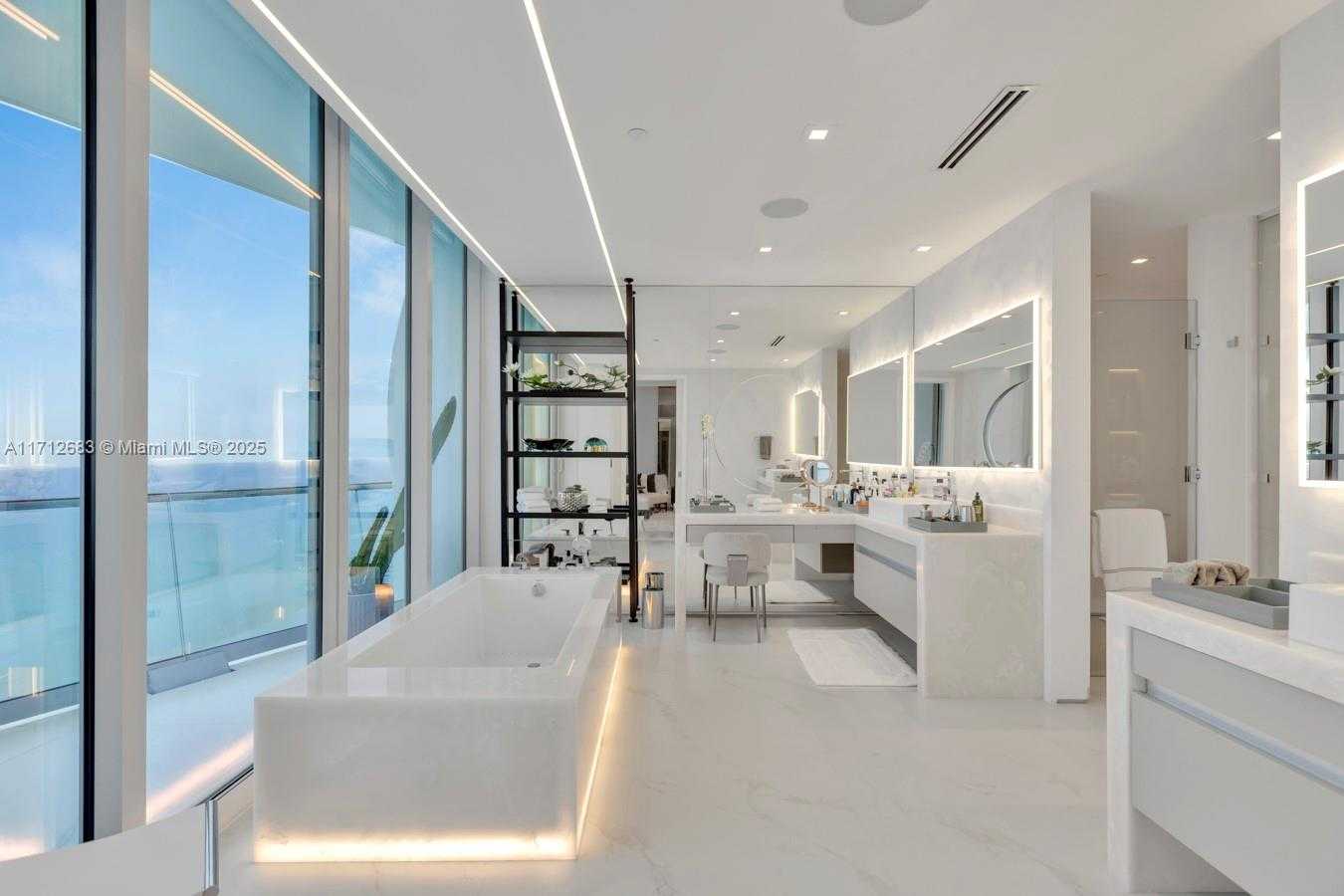 Small Image of 16901 COLLINS AVE #5103, Sunny Isles Beach Number 38
