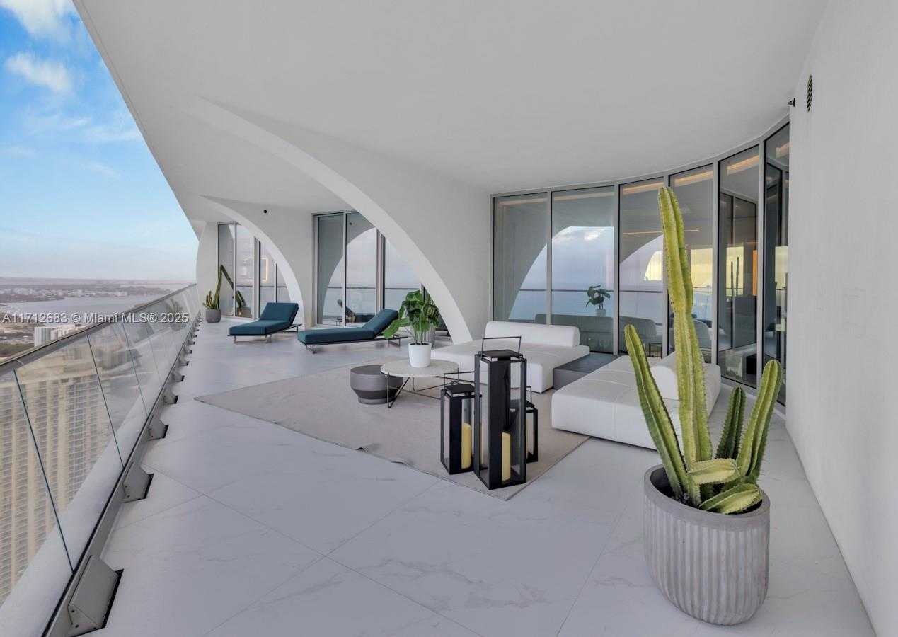 Small Image of 16901 COLLINS AVE #5103, Sunny Isles Beach Number 43