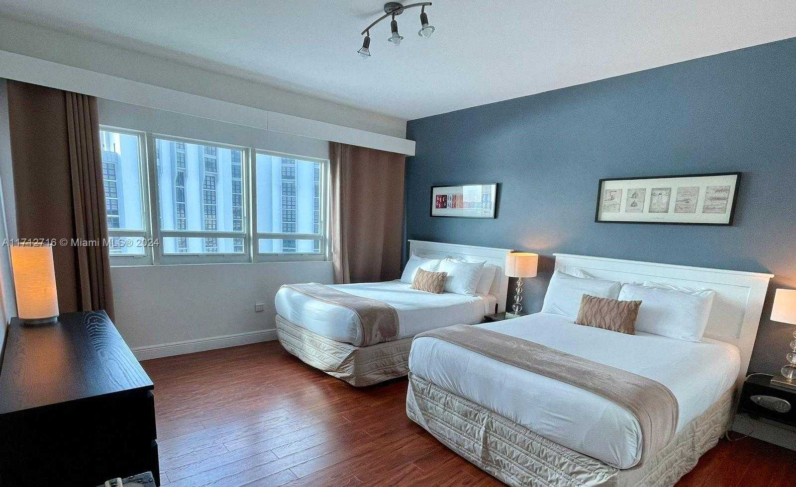 Small Image of 5445 COLLINS AVE #TS7, Miami Beach Number 8