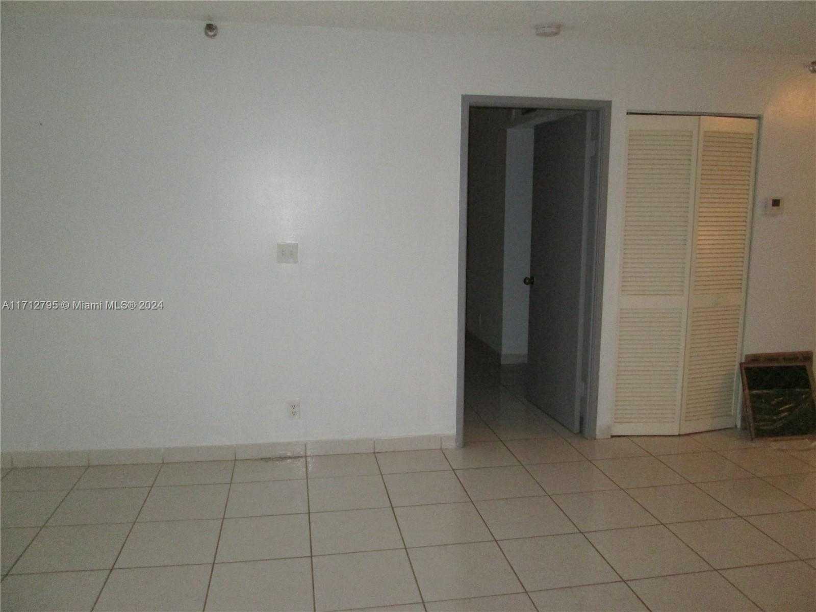 Small Image of 290 174TH ST #404, Sunny Isles Beach Number 12