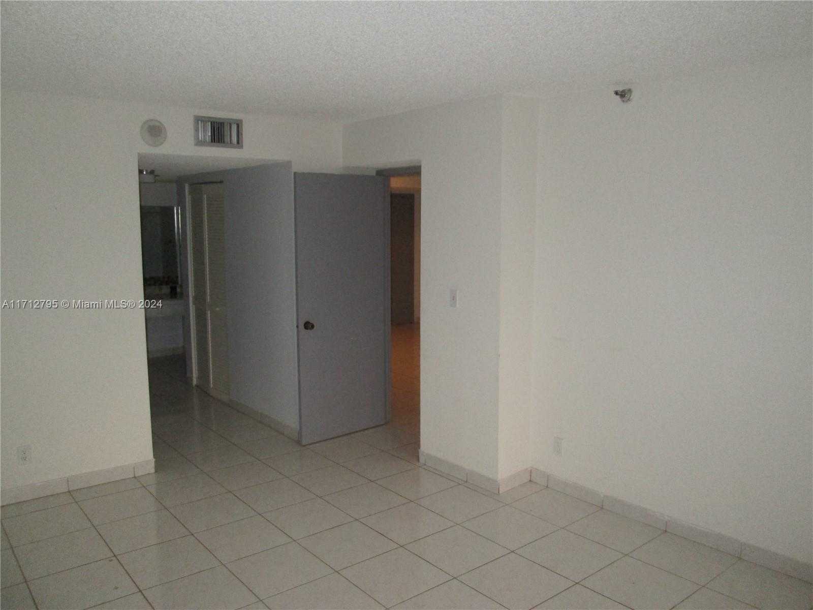 Small Image of 290 174TH ST #404, Sunny Isles Beach Number 16