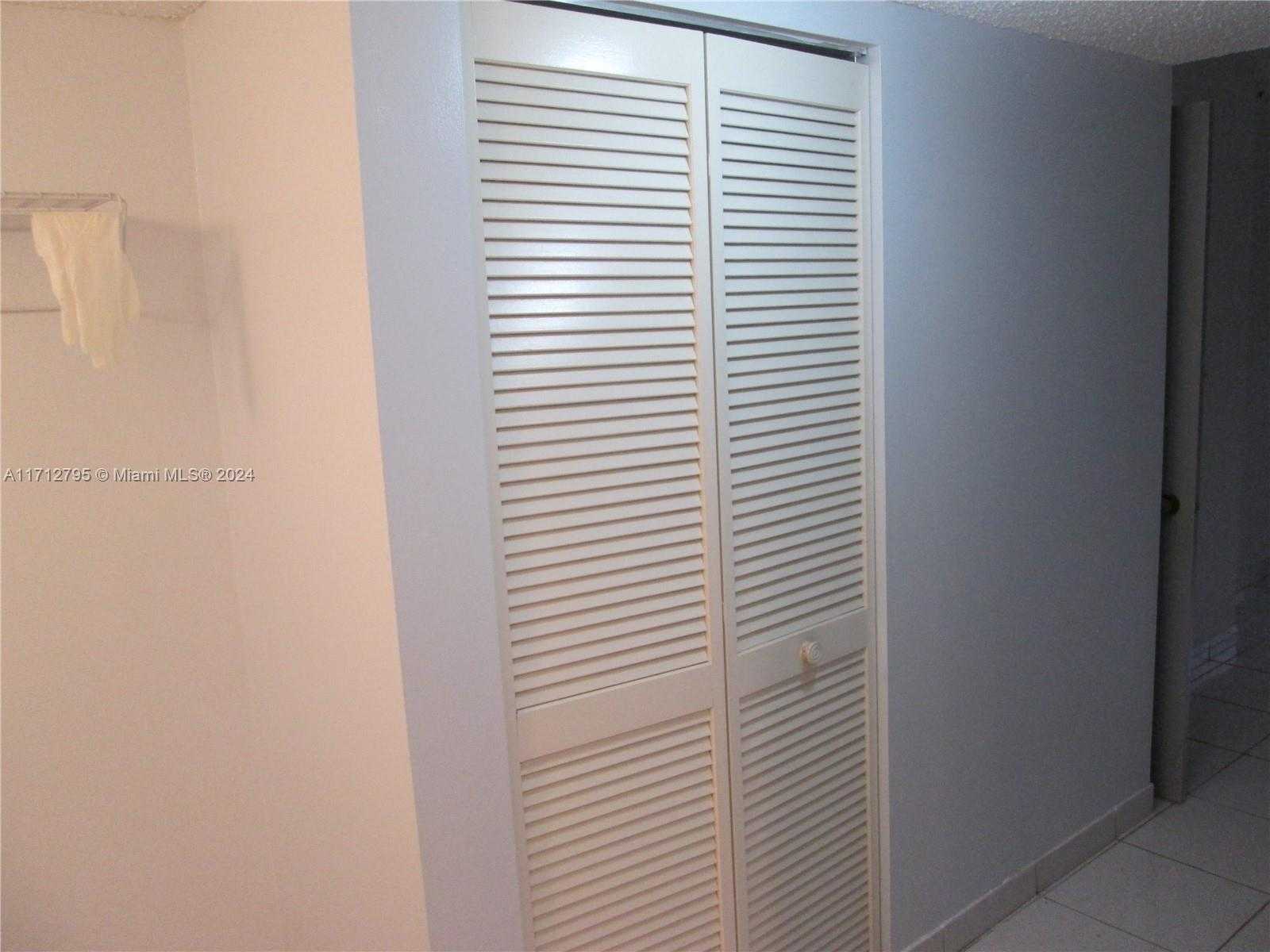 Small Image of 290 174TH ST #404, Sunny Isles Beach Number 22
