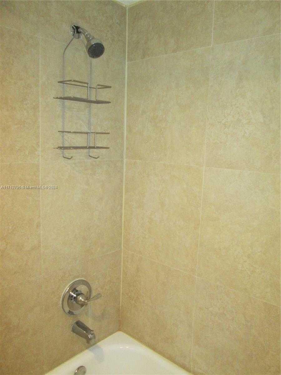 Small Image of 290 174TH ST #404, Sunny Isles Beach Number 32