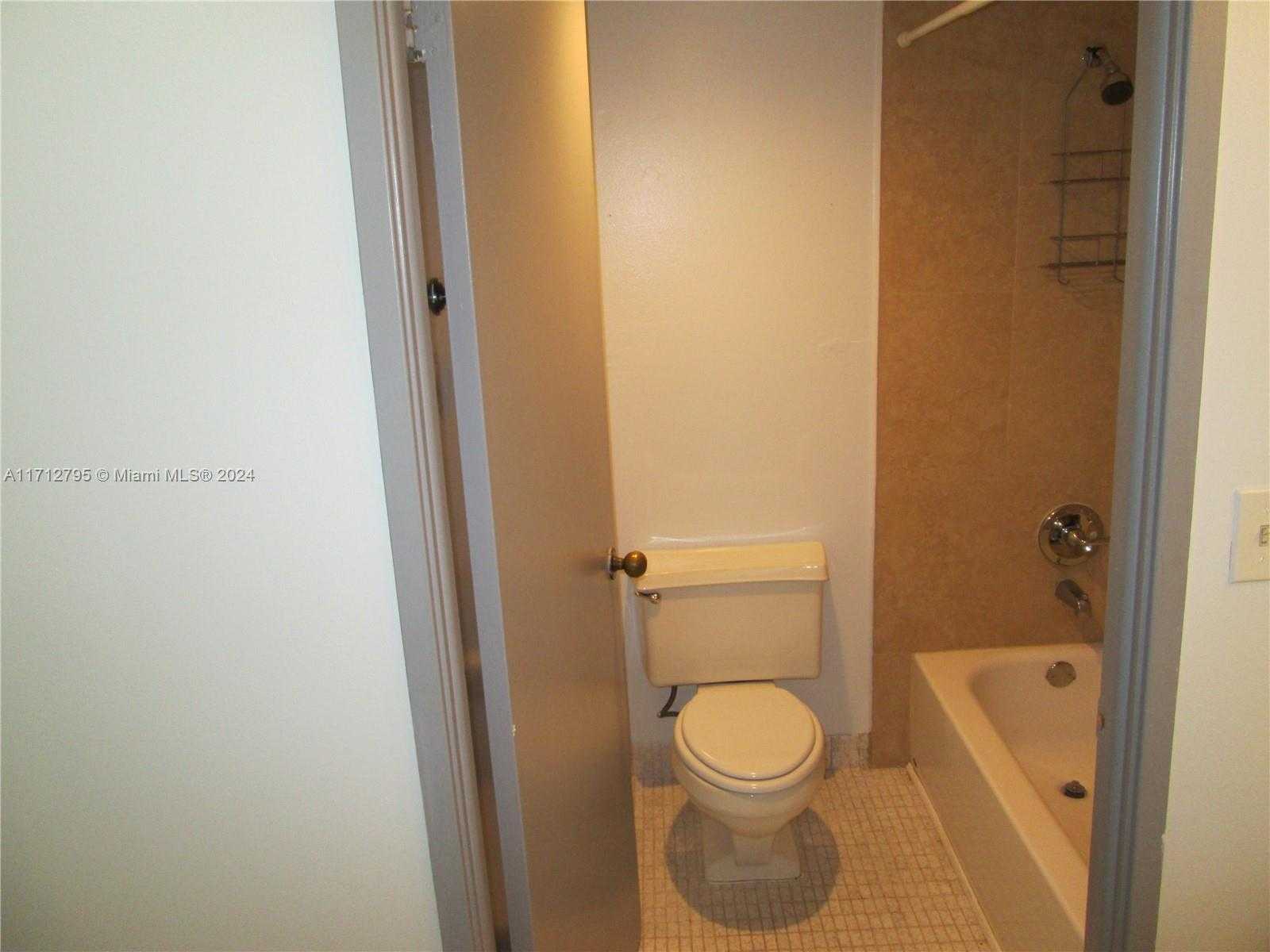 Small Image of 290 174TH ST #404, Sunny Isles Beach Number 36
