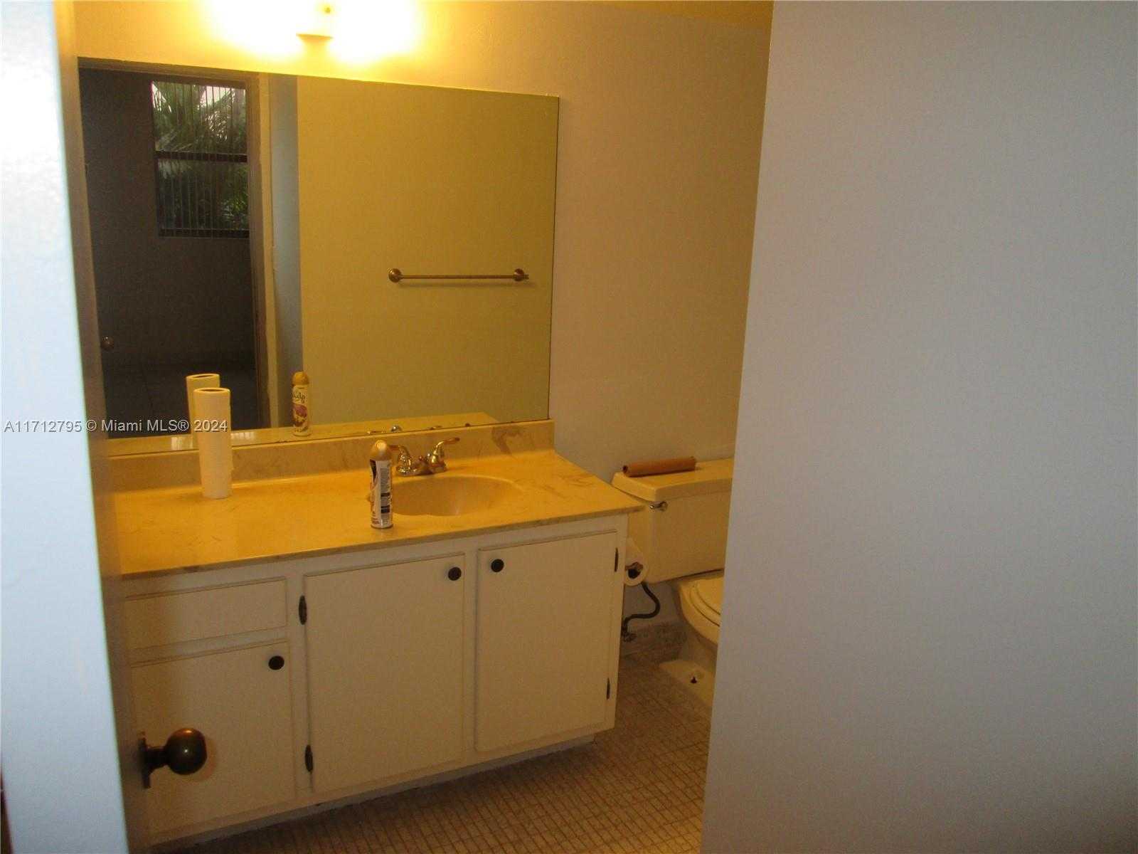 Small Image of 290 174TH ST #404, Sunny Isles Beach Number 9