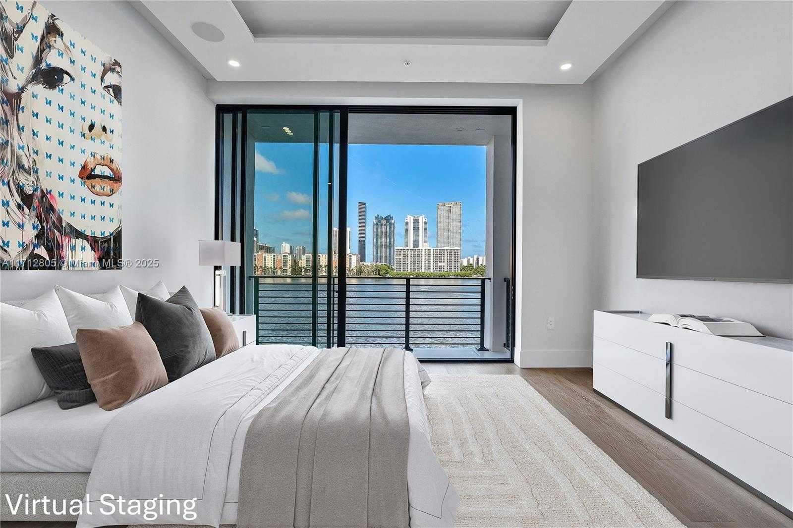 Small Image of 4014 NORTH EAST 167 ST, North Miami Beach Number 15