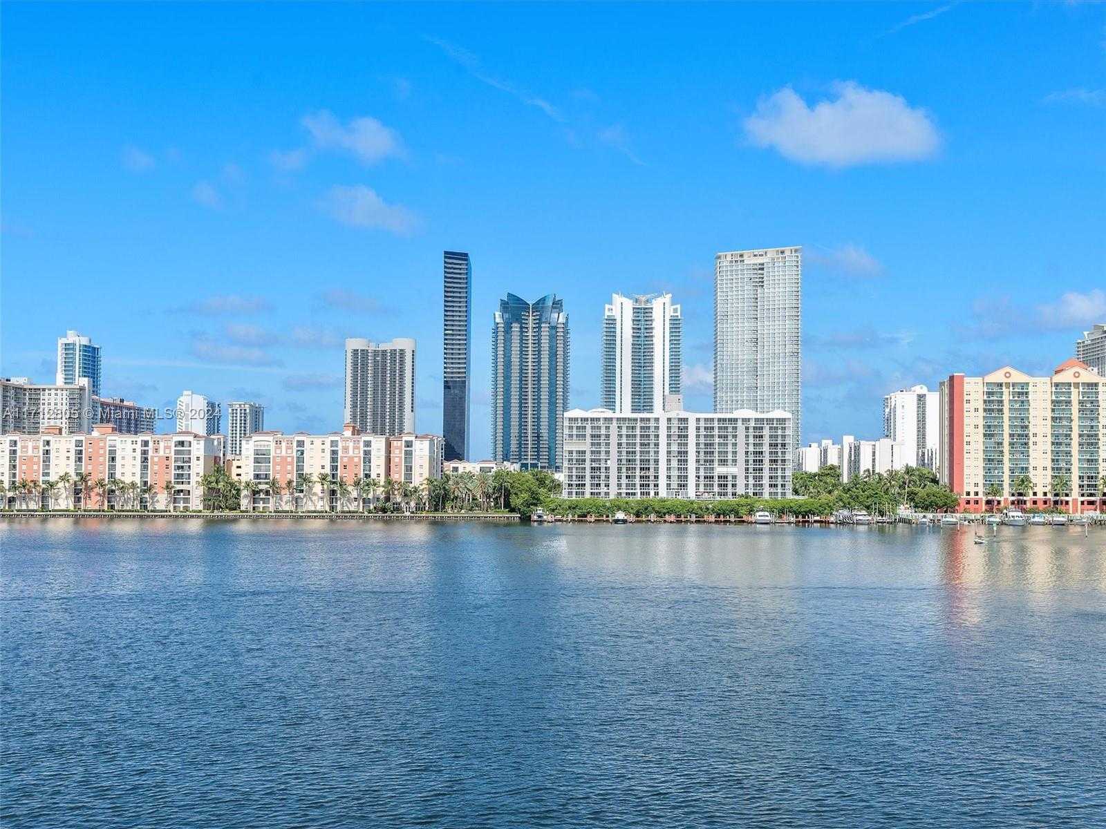 Small Image of 4014 NORTH EAST 167 ST, North Miami Beach Number 44