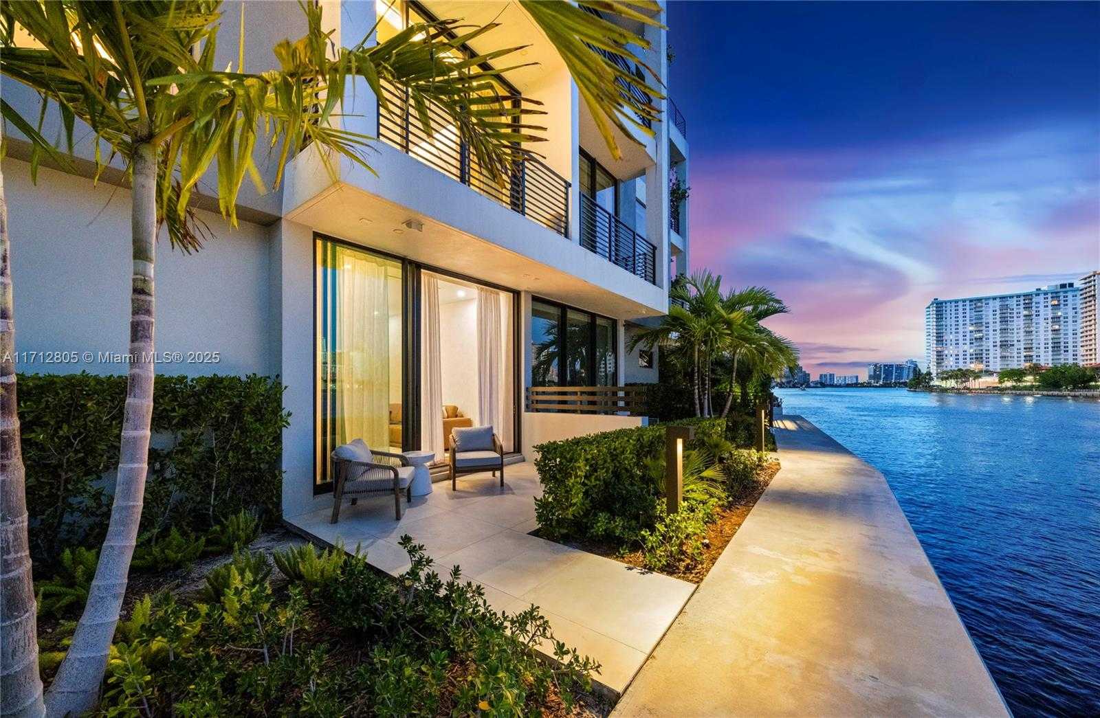 Small Image of 4014 NORTH EAST 167 ST, North Miami Beach Number 56