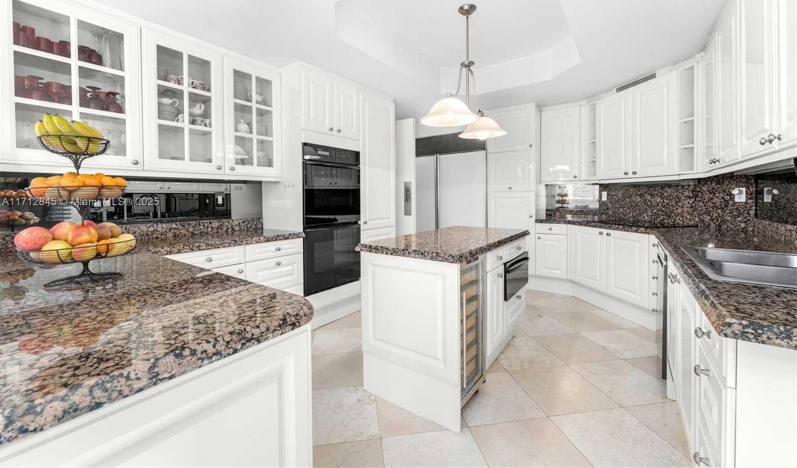 Small Image of 430 GRAND BAY DR #101, Key Biscayne Number 10